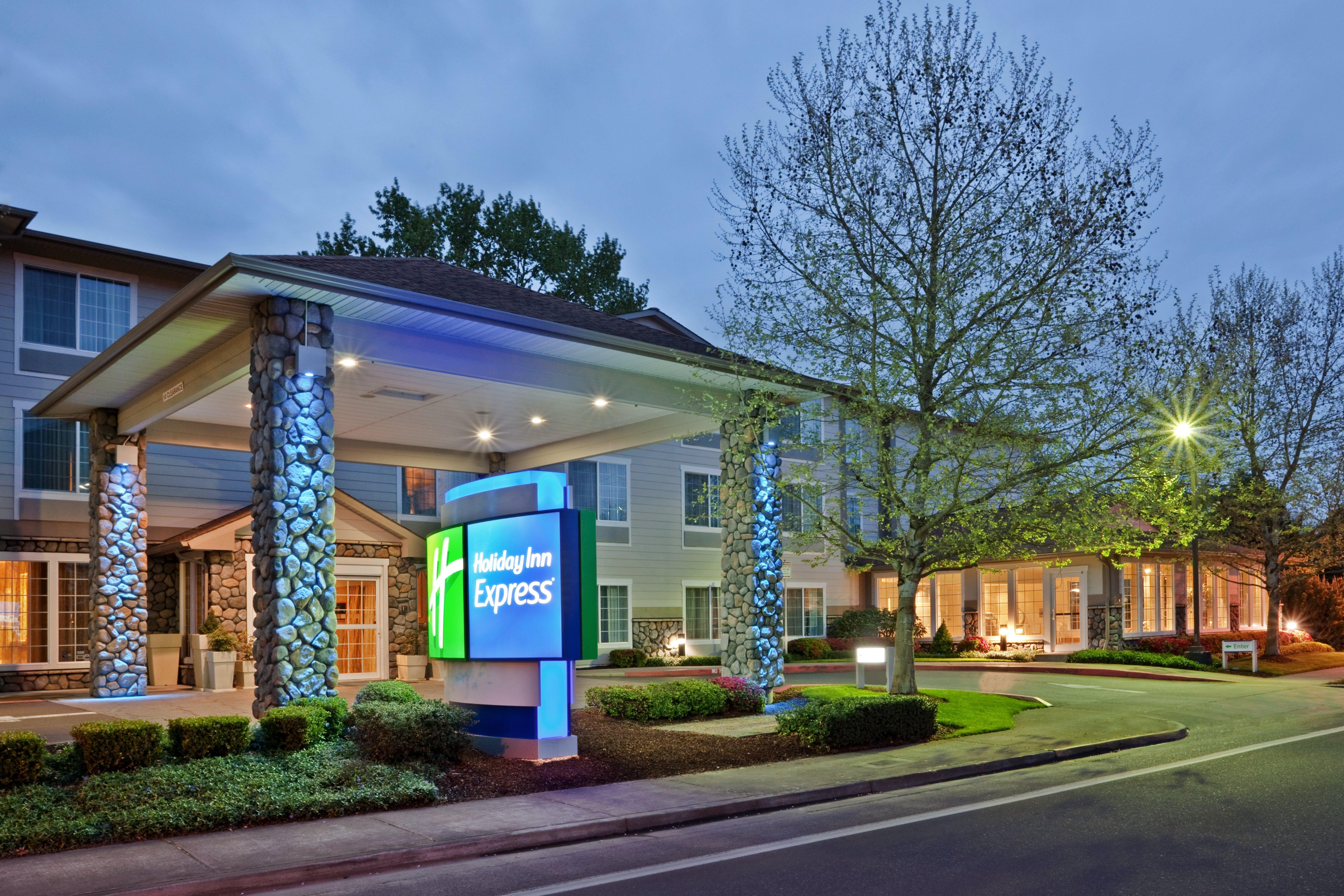 Holiday Inn Express Corvallis-On The River, An Ihg Hotel Exterior foto